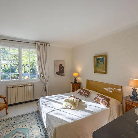 Le Clos Saint Emilie - Tennis & Piscine By Interhome *