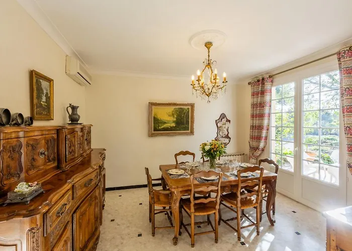別荘 Le Clos Saint Emilie - Tennis & Piscine By Interhome *