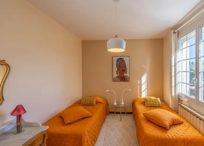 Le Clos Saint Emilie - Tennis & Piscine By Interhome 別荘
