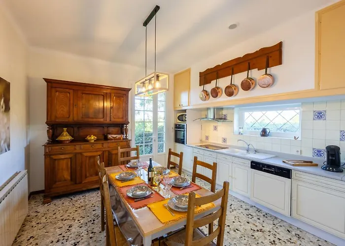 Le Clos Saint Emilie - Tennis & Piscine By Interhome * ベジエ